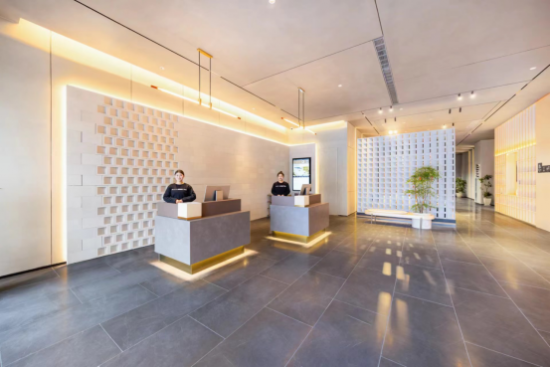 2024宜昌市热门酒店必住榜“宜昌东站鑫鼎亚朵酒店酒店”