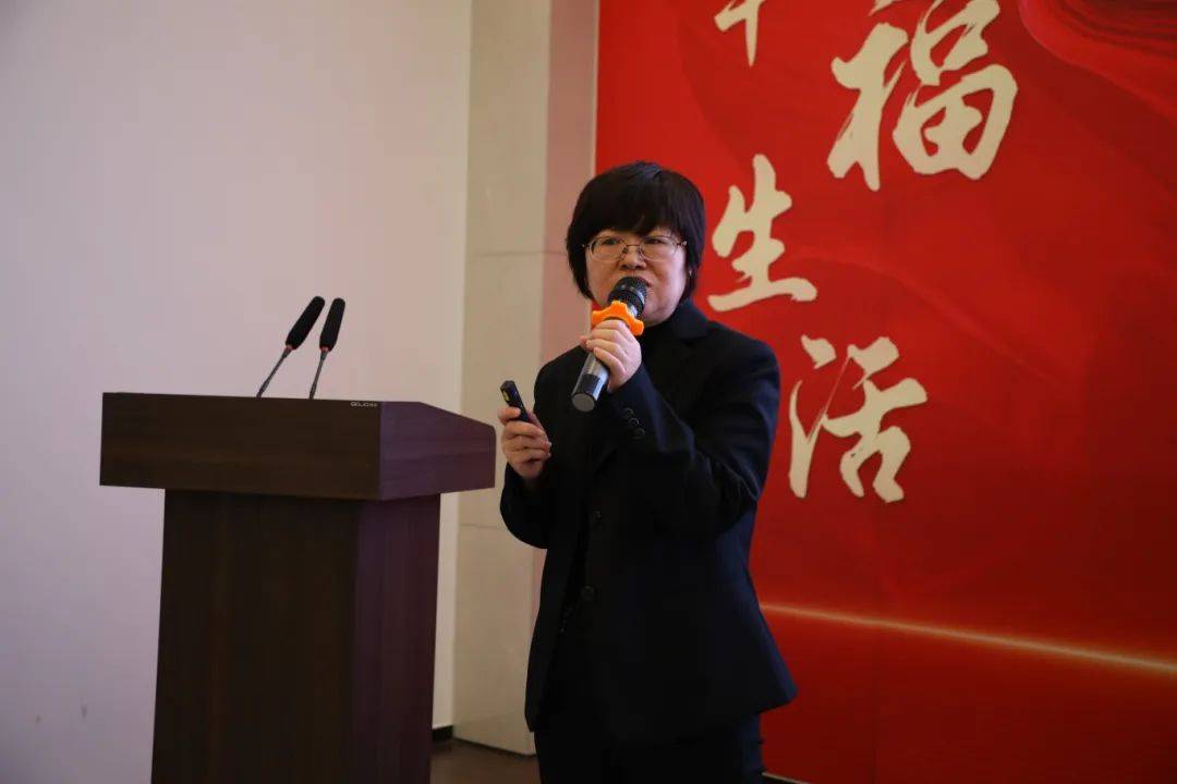 运城市妇幼保健院专家团队赴鼎鑫华府开展科普讲座与宣传义诊活动