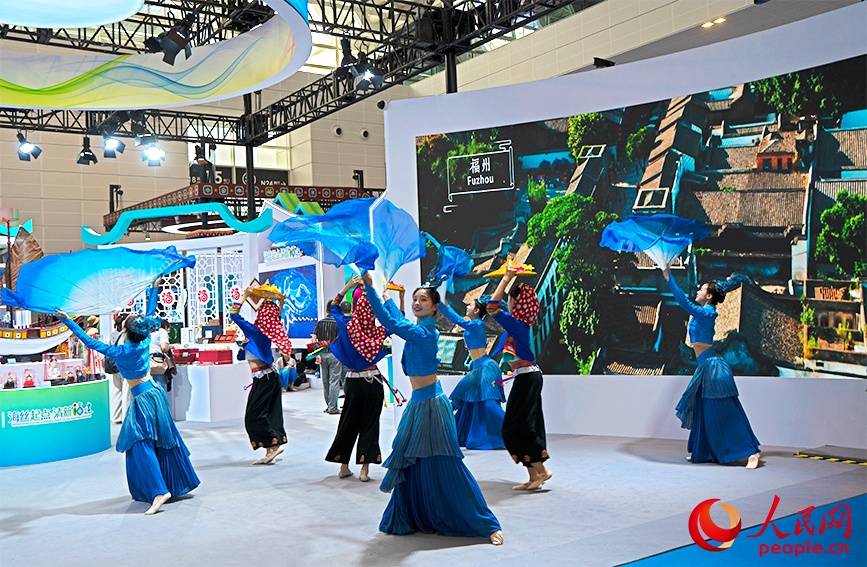 人民探展丨展区即景区 我在天津游全国