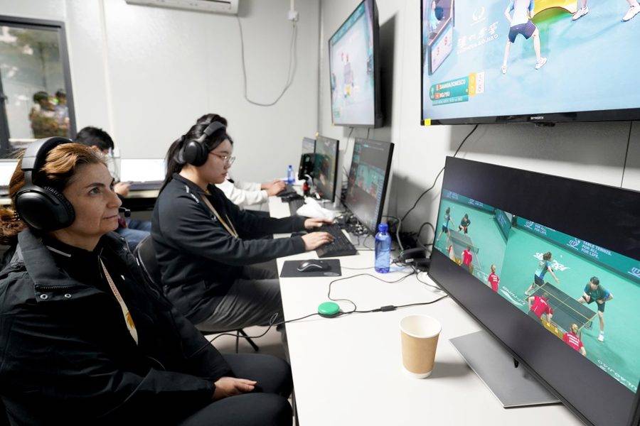 王楚钦：“我的眼睛就是尺”！用科技自证，“中国鹰眼”系统助力世乒赛公平