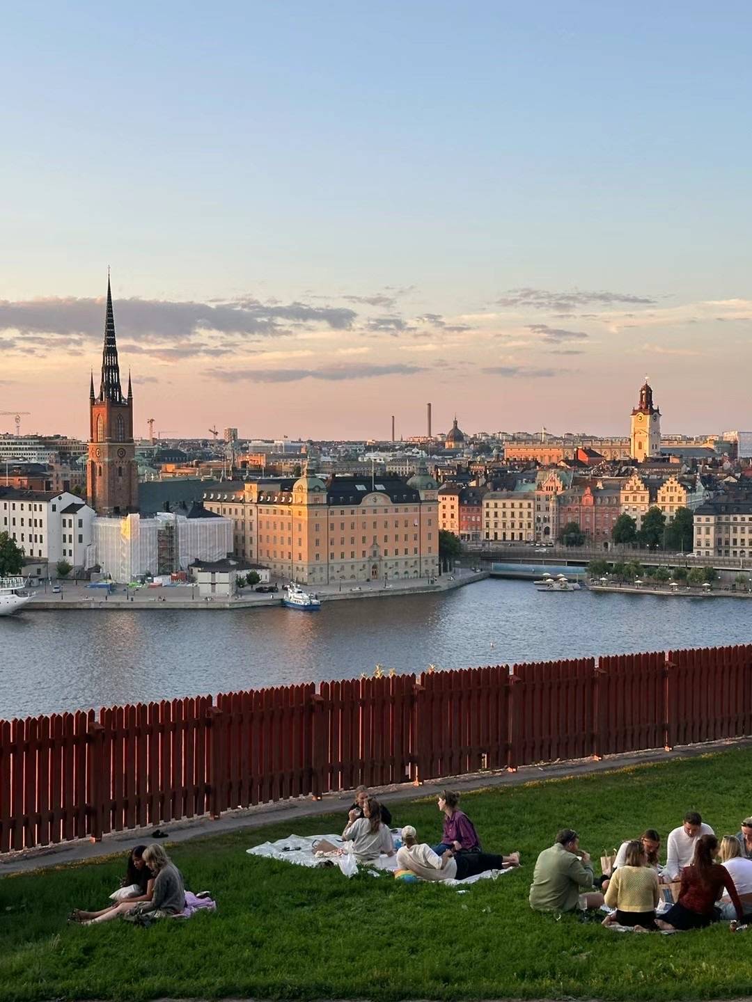 放弃考编出国学汽修 男子第一年想赚18万